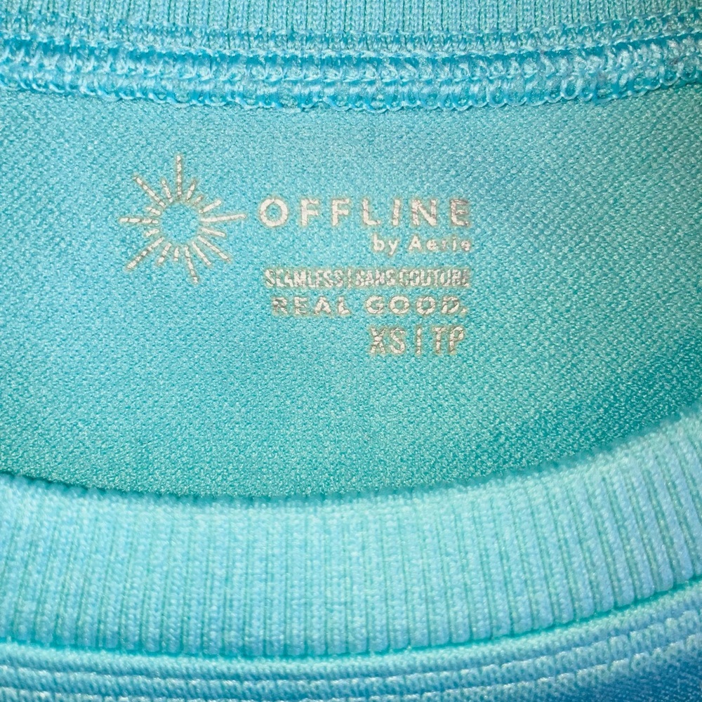 Offline by Aerie Blue Cropped T-Shirt size XS - Picture 4 of 6